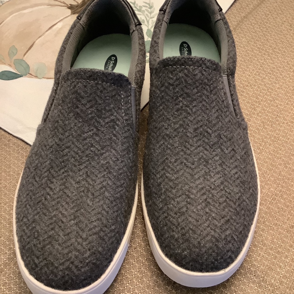 Dr. Scholls Slip-on Memory Foam Shoes, size 8.5